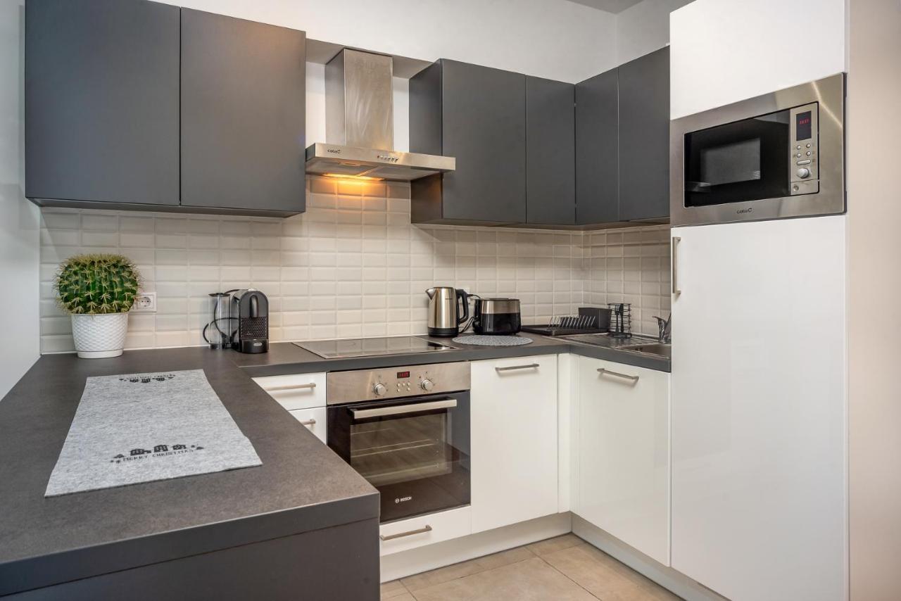 Grace Pine Apartment 3 Budapest Esterno foto
